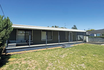 22 Currawong Crescent, Coleambally